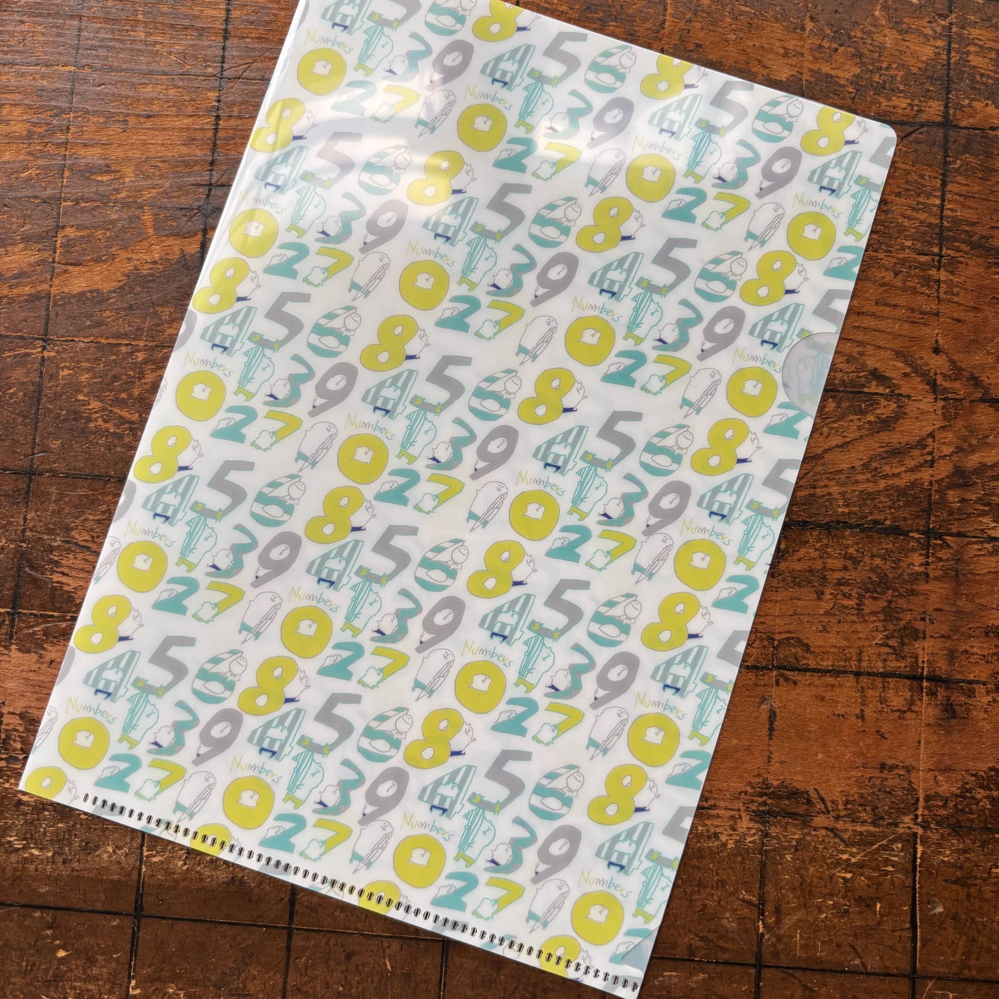 クリアファイル　数字